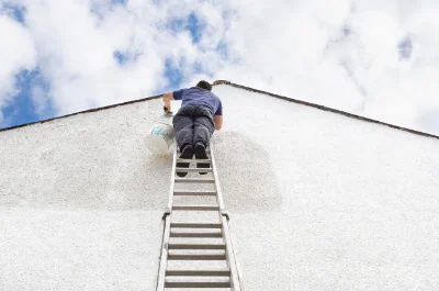 Peinture extérieure à Hirel — façades et ravalement